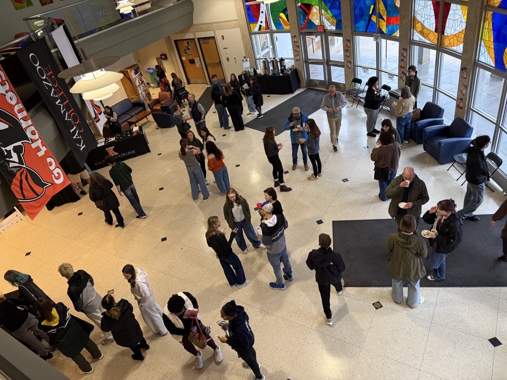 Group of students visiting K in Light Fine Arts